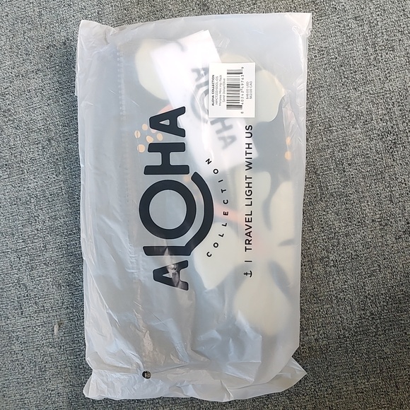 NWT Aloha Collection Sand Dollar/Olive Mini Hip Pack - Picture 3 of 4